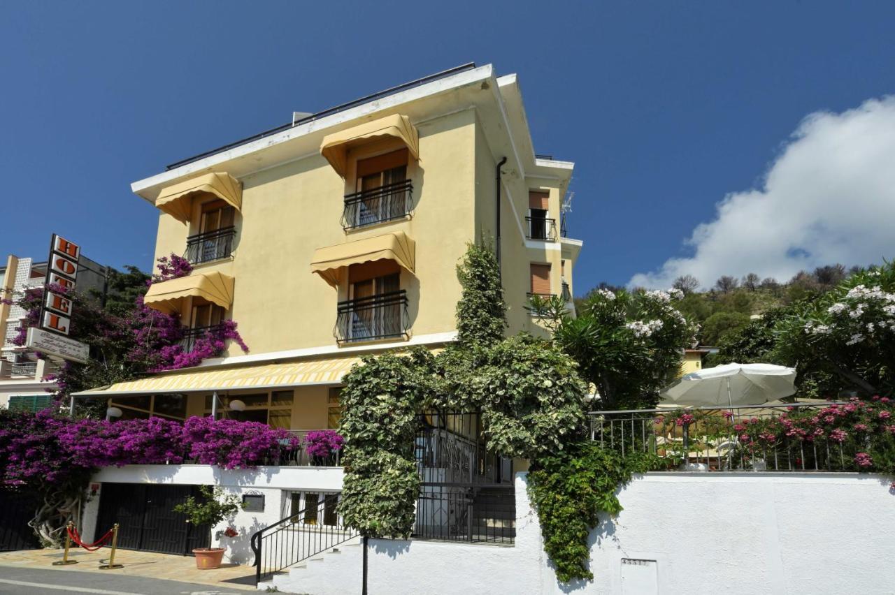 Giulia Hotel